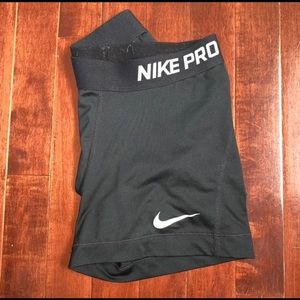 Black Nike pros